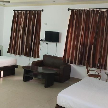 Fabhotel Prashant Palace Mysore Exterior foto
