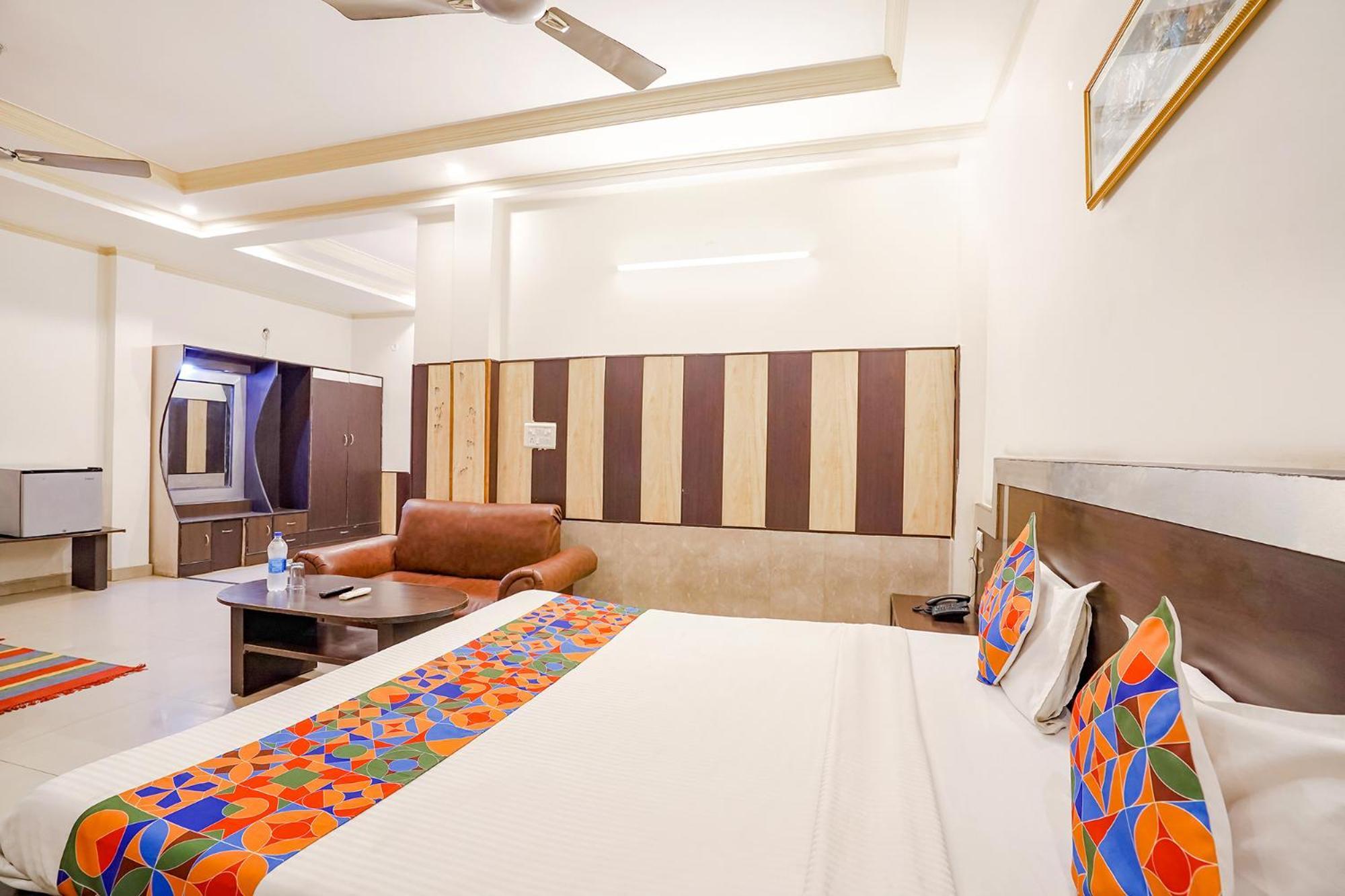 Fabhotel Prashant Palace Mysore Exterior foto