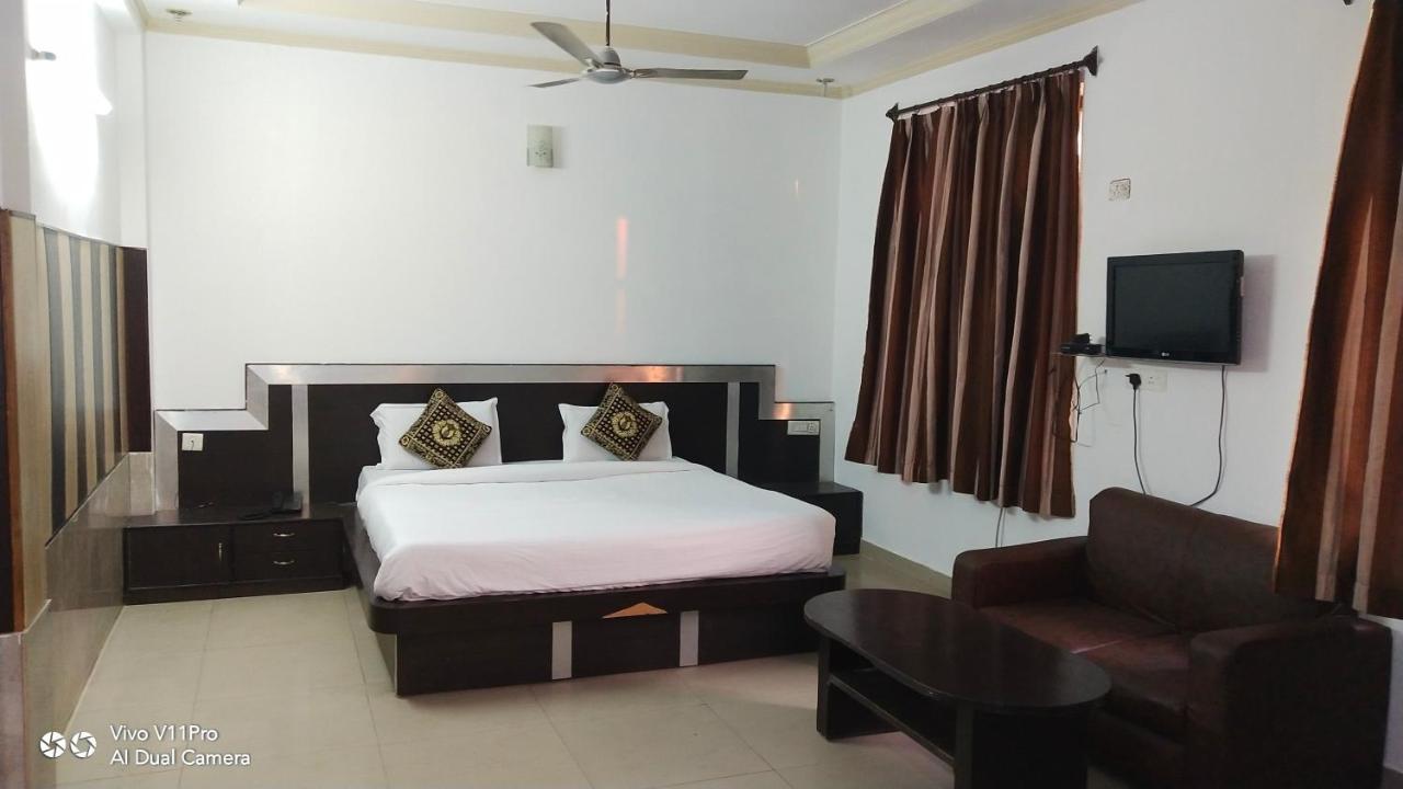 Fabhotel Prashant Palace Mysore Exterior foto